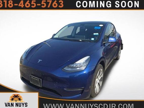 TESLA MODEL Y 2023 7SAYGDEE3PA103662 image